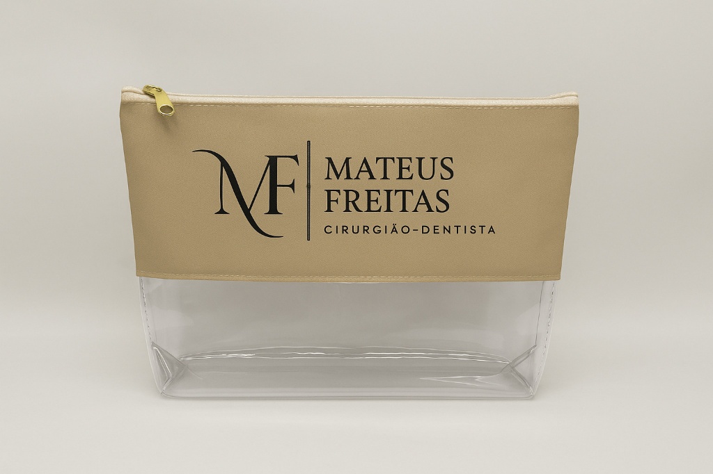 Necessaire Híbrida Nylon e PVC Cristal Premium